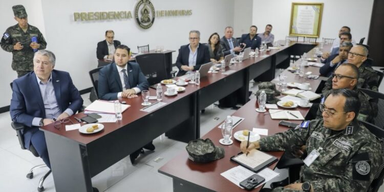 Gobierno impulsa sistema de identificación vehicular con tecnología de punta para reforzar seguridad en el país