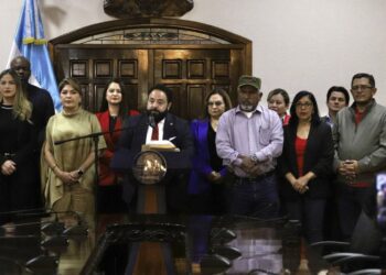 Admiten diligencias prejudiciales contra la Comisión Permanente de Luis Redondo