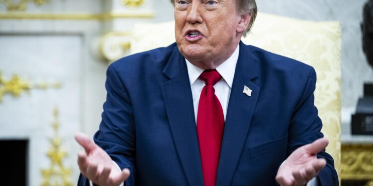 El Gobierno de Trump presenta una propuesta para endurecer los visados de estudiantes y periodistas en EE.UU.