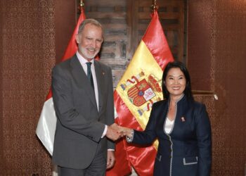 El rey de España se reúne con Keiko Fujimori y prometen a fortalecer la relación bilateral
