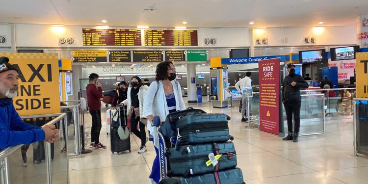 EE.UU. impondrá fianzas de hasta 20,000 dólares para algunos visados de unos 50 países