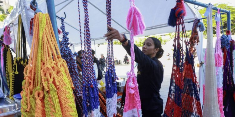 Privados de libertad muestran su talento y esfuerzo en Feria de la Marca Penitenciaria “La Libertad” en el CCG