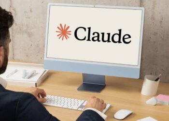 ¡Adiós a escribir largos prompts! Claude ahora aprende mirando tu pantalla y trabaja por ti