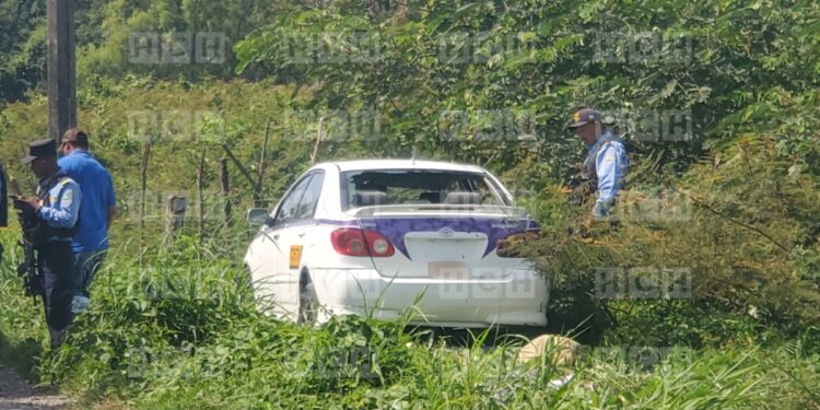 ¡Corre la sangre! Asesinan a taxista en La Ceiba