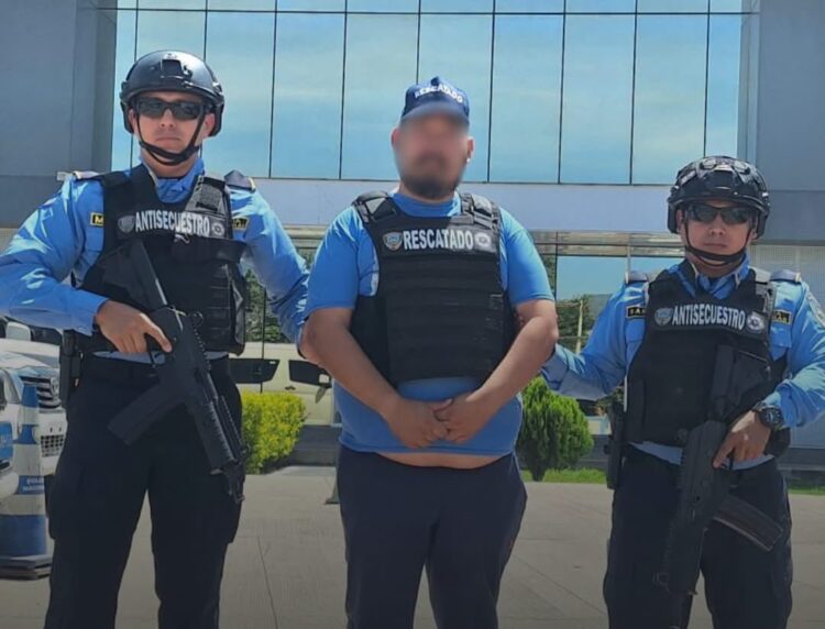 ¡De película! Fingió que lo secuestraron para escapar de la tóxica