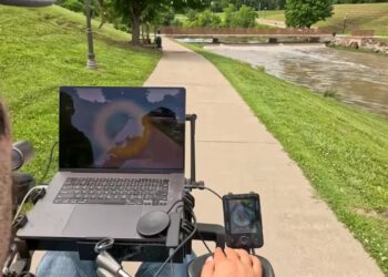 ¡El cerebro toma el volante! Neuralink logra mover sillas de ruedas solo con el pensamiento
