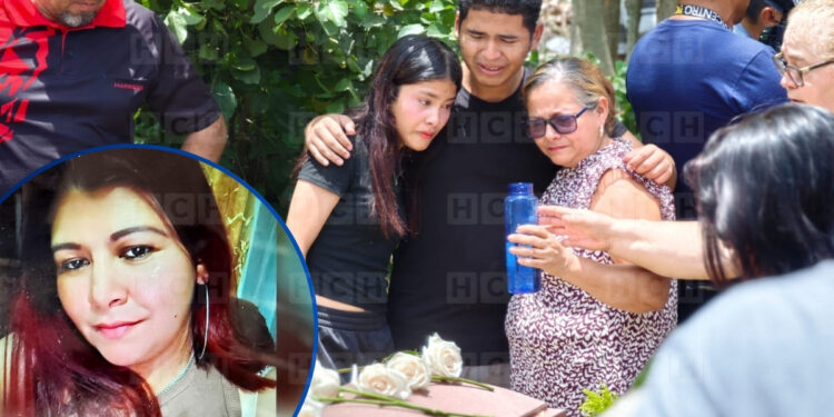 ¡Entre dolor e impotencia! Sepultan a Vianka, la madre que dejó huérfanos a sus hijos; mientras su esposo sigue prófugo