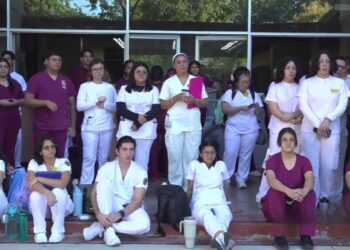 ¡Tomada la UNAH-VS! Estudiantes de medicina exigen más aulas y más docentes