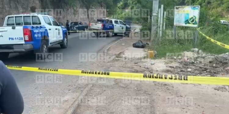 ¡Violencia no para! Dejan un “embolsado” en calle principal de colonia Nueva Suyapa