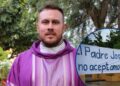¿Castigado por practicar el Evangelio? Despiden a sacerdote por dar techo y comida a otro cura