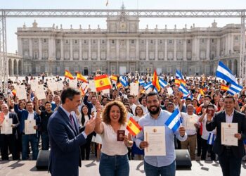 Casi 30 mil hondureños y nicaragüenses obtuvieron ciudadanía española en 2025, cifra récord para Centroamérica