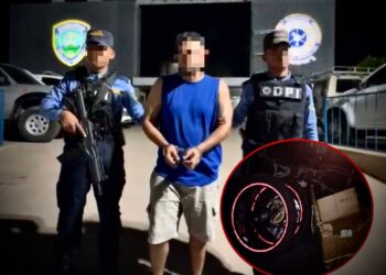 Capturan a sujeto que comercializaba partes de motocicleta robada a través de Marketplace