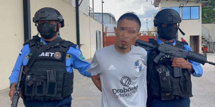 A la cárcel envían a presunto coordinador de extorsiones de la Pandilla 18 capturado en el Valle de Amarateca