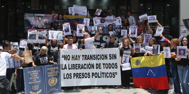 Delcy Rodríguez asegura que 1,046 presos en Venezuela ya han regresado a sus casas