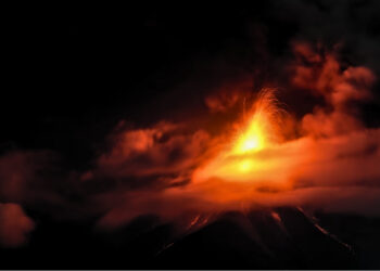 Alerta naranja por erupción del Volcán de Fuego