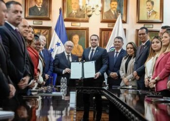 CN y ParlAmericas firman acuerdo para fortalecer apertura y transparencia | Resumen Legislativo
