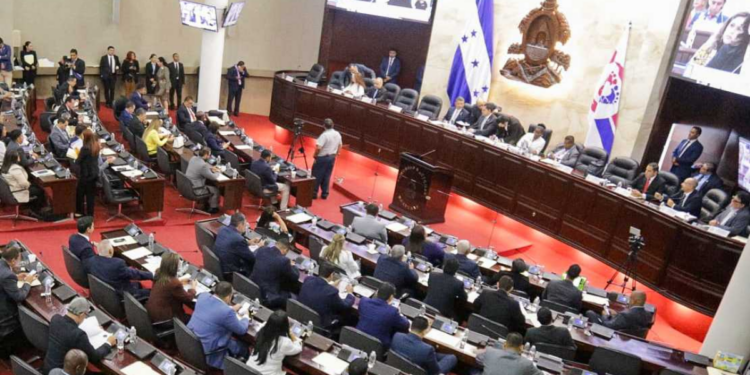 Congreso recibe propuesta de ley para reforzar la protección de menores frente al abuso sexual