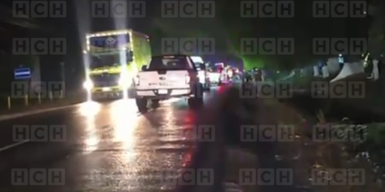 ¡HORROR EN LA CARRETERA! Partido en dos queda un  hombre tras ser arrollado por una rastra en SPS