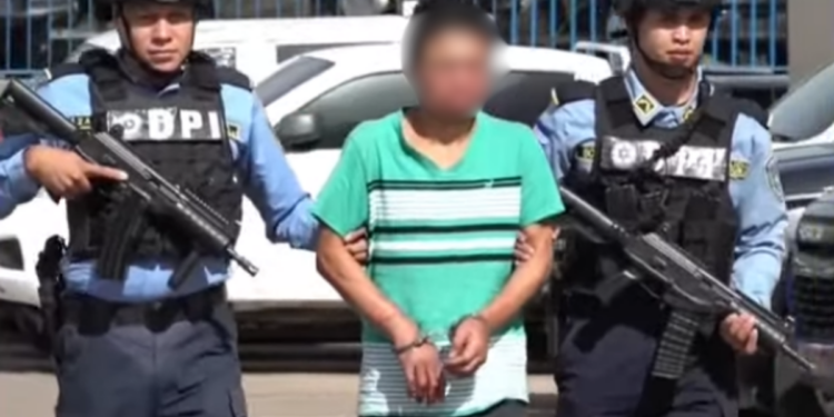¡En flagrancia! Cae presunto responsable de haber asesinado a pedradas a un hombre en Brisas del Picacho de la capital