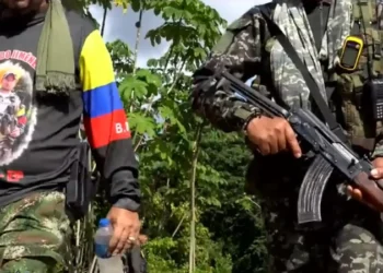 Al menos ocho miembros de las disidencias de las Farc mueren en un bombardeo militar en Colombia