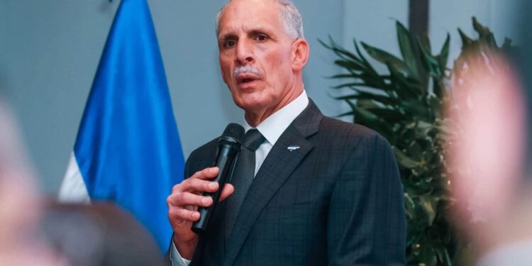 Ejecutivo anuncia nueva Ley Anticorrupción consensuada con distintos sectores