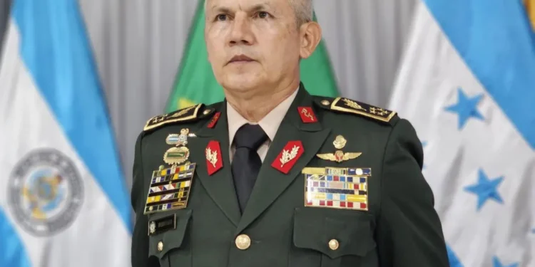 En libertad se defenderá Roosevelt Hernández, acusado de atacar la libertad de prensa