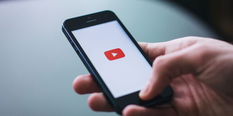 ¡Monetización cuesta arriba! YouTube duplicará los requisitos para ganar dinero
