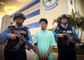 Capturan a alias “El Zarco”, presunto integrante de la Pandilla 18 en posesión de armas de fuego
