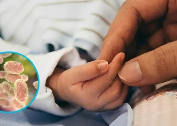 Suben a 237 los casos de tos ferina en el país; autoridades confirman 17 fallecidos e instan a vacunar a embarazadas