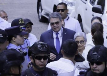 ¡Blindado! Un contingente de 100 personas le darán seguridad a Juan Orlando Hernández durante audiencia inicial este 12 de agosto