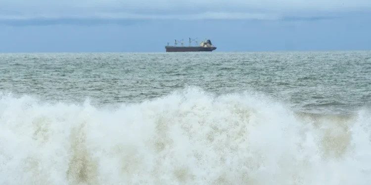 Se forma la tormenta tropical Dolly en el Atlántico central sin riesgo por ahora en tierra