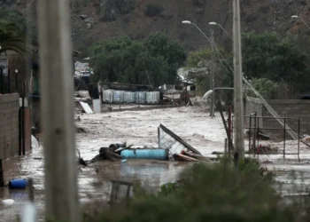 Dos fallecidos y más de 2,000 personas aisladas por el nuevo temporal en Chile