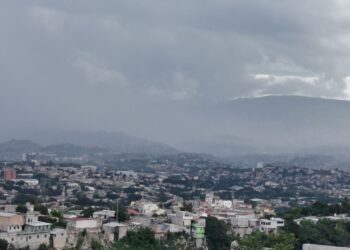 Onda tropical dejará lluvias y tormentas eléctricas en varias regiones de Honduras
