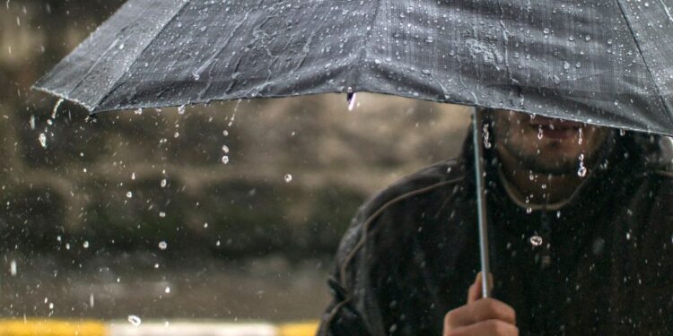 Onda tropical dejará lluvias y tormentas hoy en Honduras