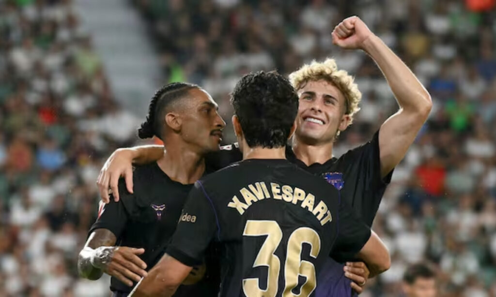 Raphinha y Fermín lideran la goleada del Barcelona al Elche