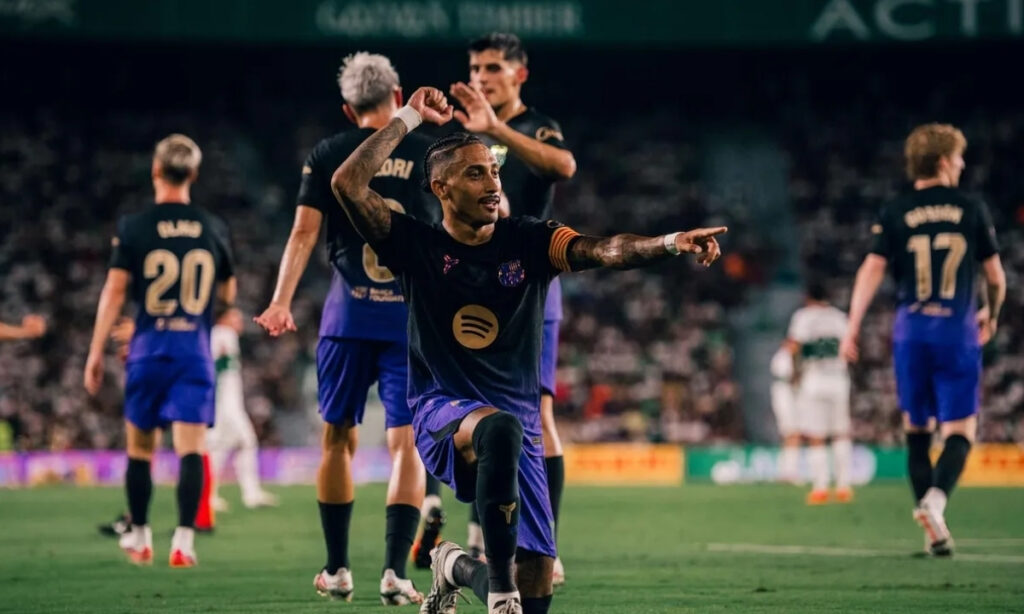 Raphinha y Fermín lideran la goleada del Barcelona al Elche