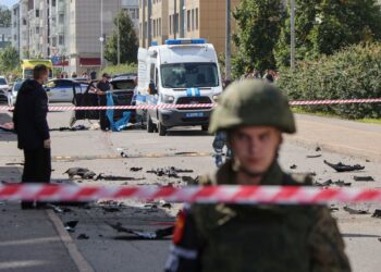 Explosión destruye vehículo y acaba con la vida de un militar ruso en San Petersburgo