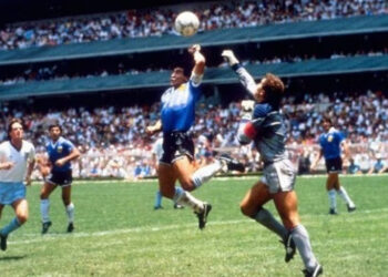 Subastarán balón del gol de la Mano de Dios