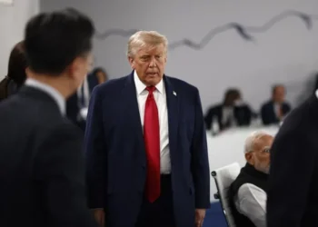 Un bufete ligado al Gobierno Trump recibe un contrato millonario para defender a menores migrantes