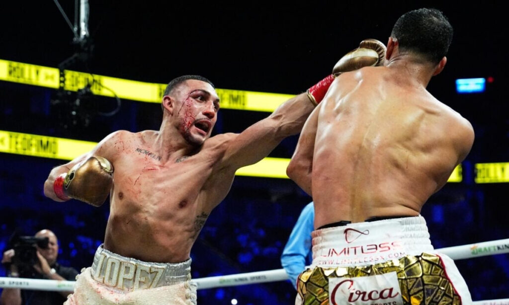 Teófimo López vence a Rolly Romero