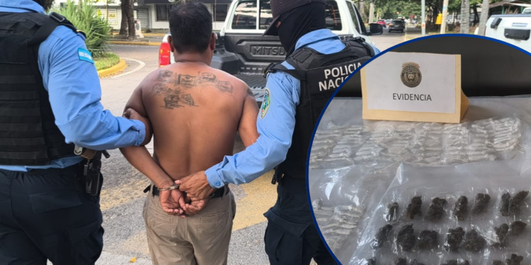 ¡Golpe a la Pandilla 18! Capturan en San Pedro Sula a alias “Carboni” con 750 dosis de supuesta cocaína, marihuana y munición de guerra