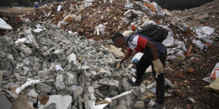Un temblor de magnitud 5.1 sacude a Colombia dos semanas después del gran terremoto de 7.4