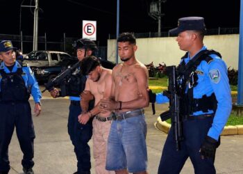 Caen presuntos implicados en masacre de seis personas en Olanchito