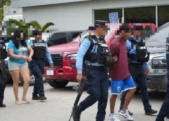 Capturan a seis pandilleros del Barrio 18 vinculados al homicidio del subcomisario póstumo Adán Rodríguez