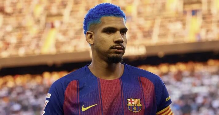 Ronald Araujo se marcha del Barcelona y va cedido al Liverpool