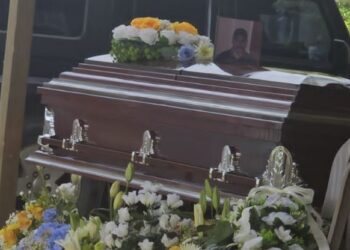 Velan los restos de Dereck Mc Neal James, testigo protegido en el caso de Angie Peña