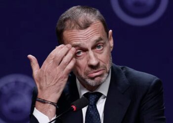 Ceferin se baja de la carrera por la FIFA, pero advierte que Infantino podría tener un rival en 2027