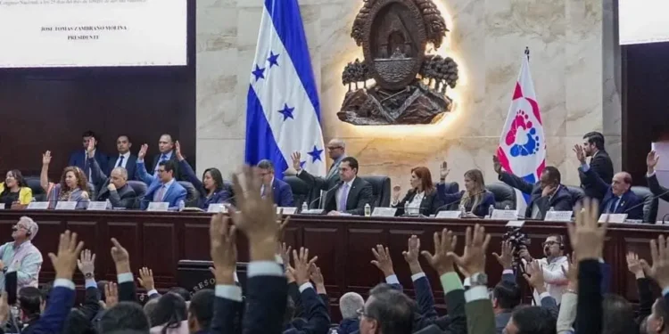 Congreso Nacional reforma el Presupuesto 2026 para fortalecer educación, industria militar y depurar plazas fantasmas