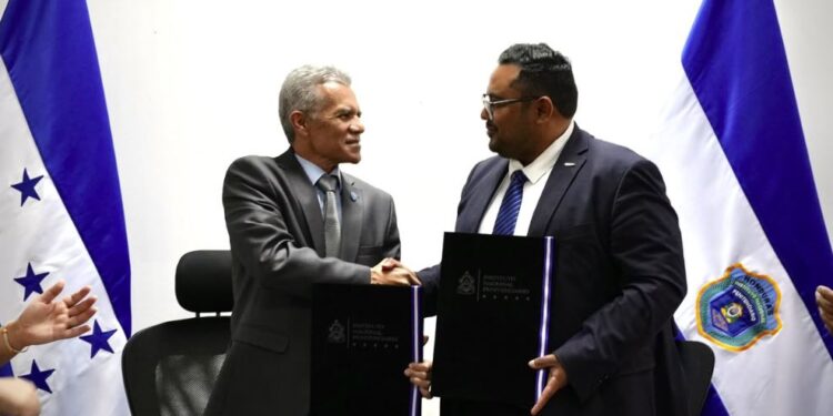 Cultura y el Instituto Nacional Penitenciario suscriben convenio para fortalecer la reinserción social a través de 1000 becas