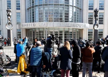 Demandan al Gobierno Trump por limitar la estadía de estudiantes y periodistas extranjeros